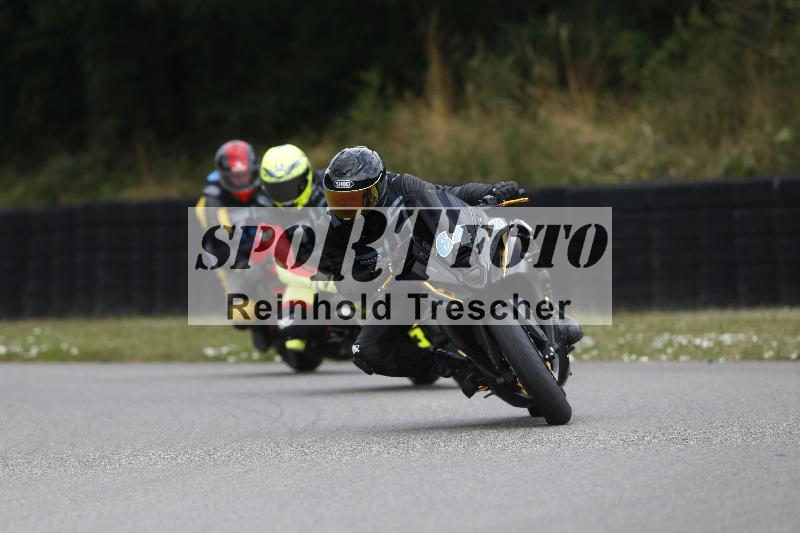 /30 23.06.2025 Get Faster Caremotion ADR/Rider Academy gruen/64